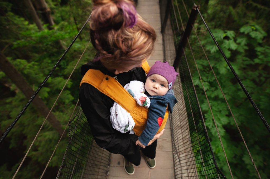BABY CARRIERS FOR HIKING